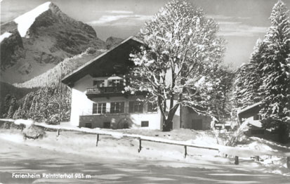 Der Reintalerhof in den sechziger Jahren im Winter